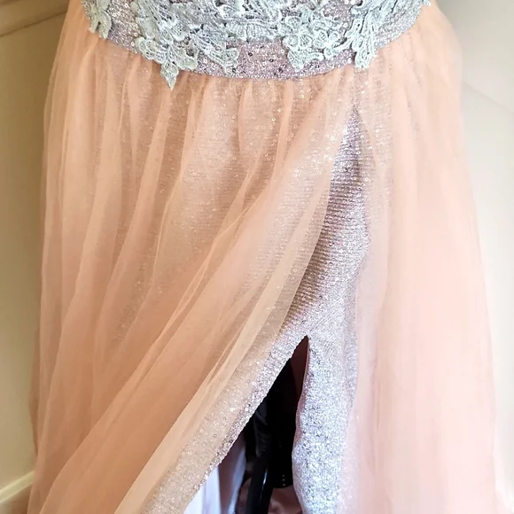 🎉HP🎉NWT Custom Pink/silver sequin tulle slit one-shoulder evening gown 10-12